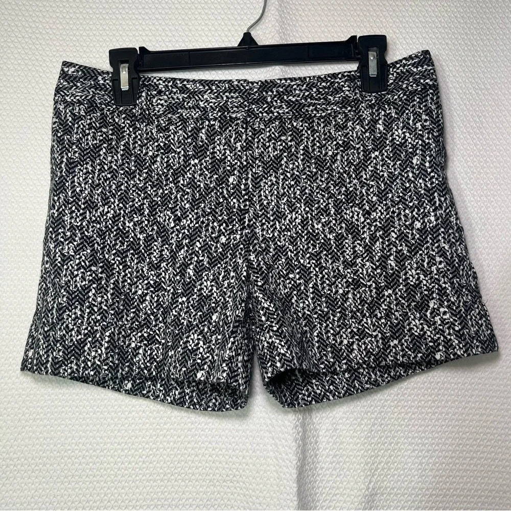 Express Womens Black White Herringbone Geometric Print Tailored‎ Shorts Size 4
